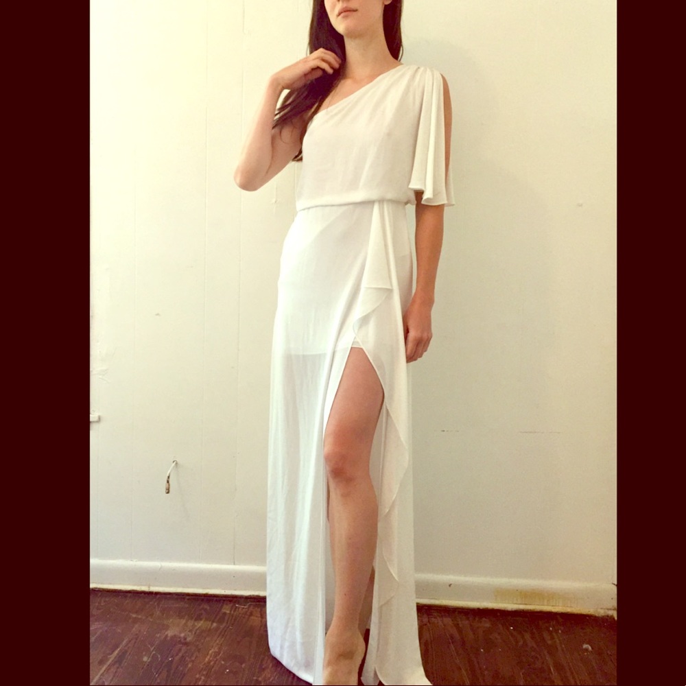 Full Length Maxi White Gianni Bini Dress